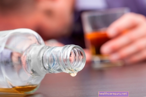 لماذا يحدث التعتيم الكحولي وكيفية تجنبه