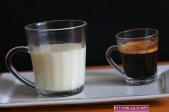 هل القهوة مع الحليب خليط خطير؟