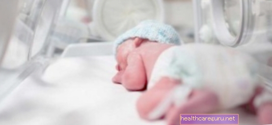 وحدة العناية المركزة لحديثي الولادة: لماذا قد يحتاج الطفل إلى دخول المستشفى